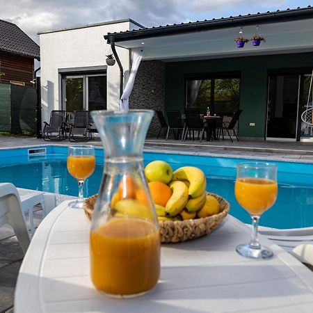 Simply-Una Bihać Exteriör bild