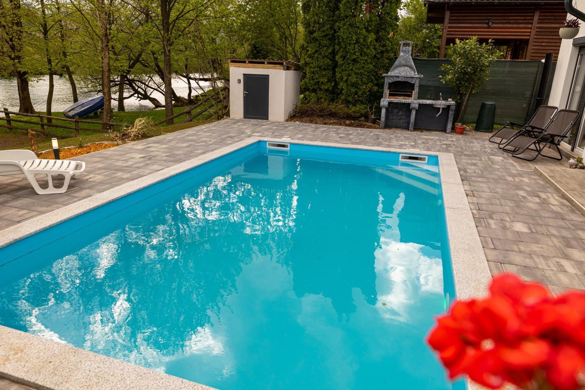 Simply-Una Bihać Exteriör bild