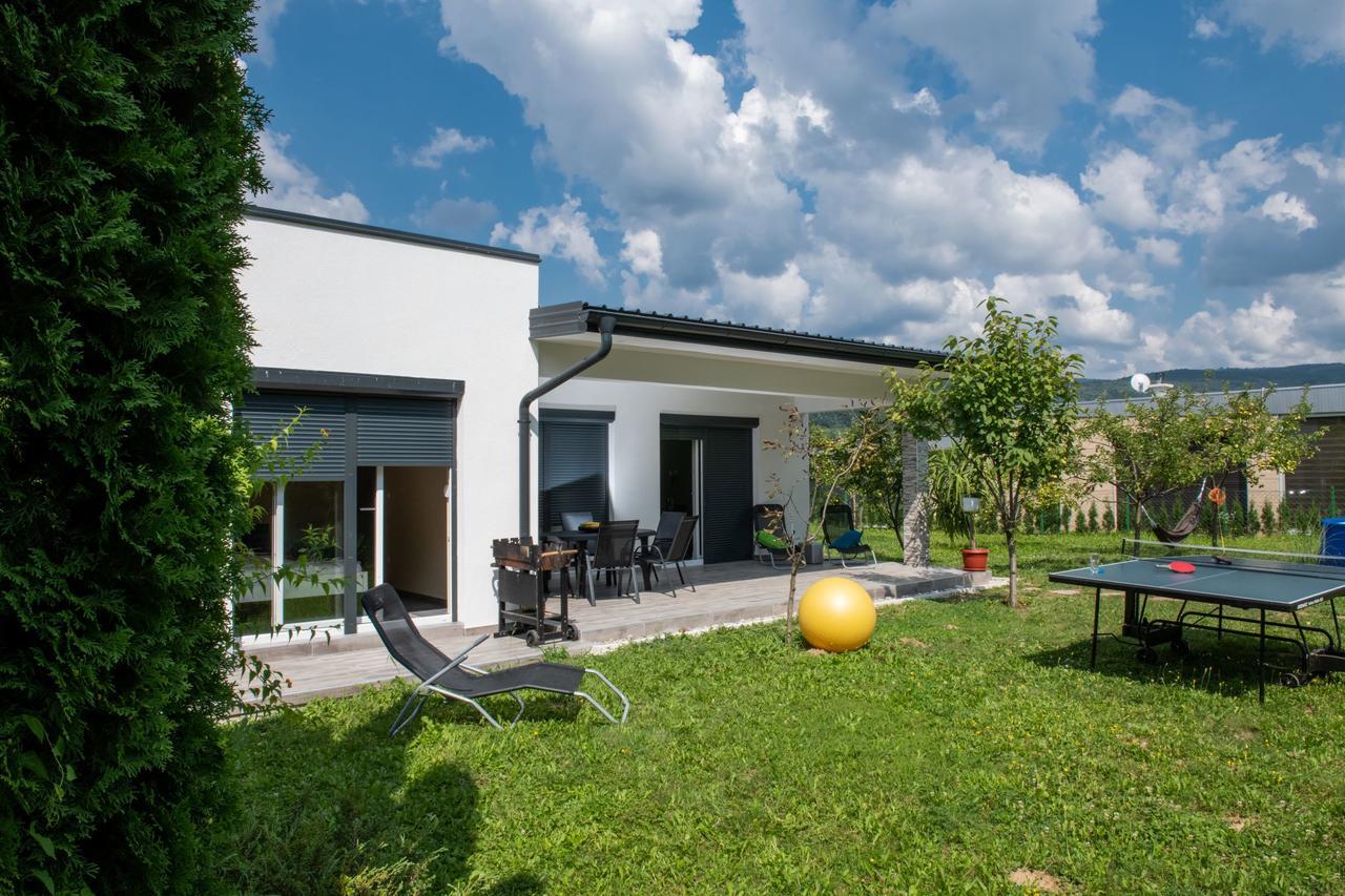 Simply-Una Bihać Exteriör bild